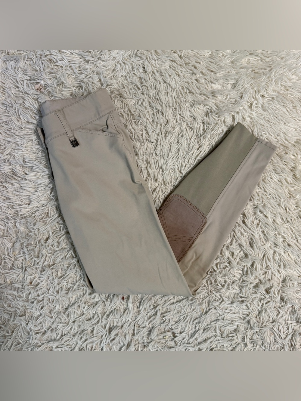Women’s Size 26R Tan Romfh Knee Patch Horseback Riding Breeches. Good Condition.
